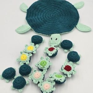 Maman tortue et bébés tortues ventre colorés jeu ludique de mémoire des couleurs - fait main au crochet - au fil des mailles